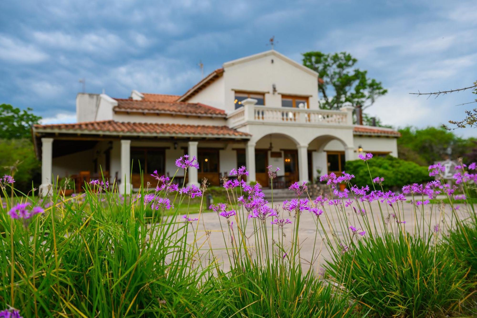 Hosteria La Caldera Kültér fotó